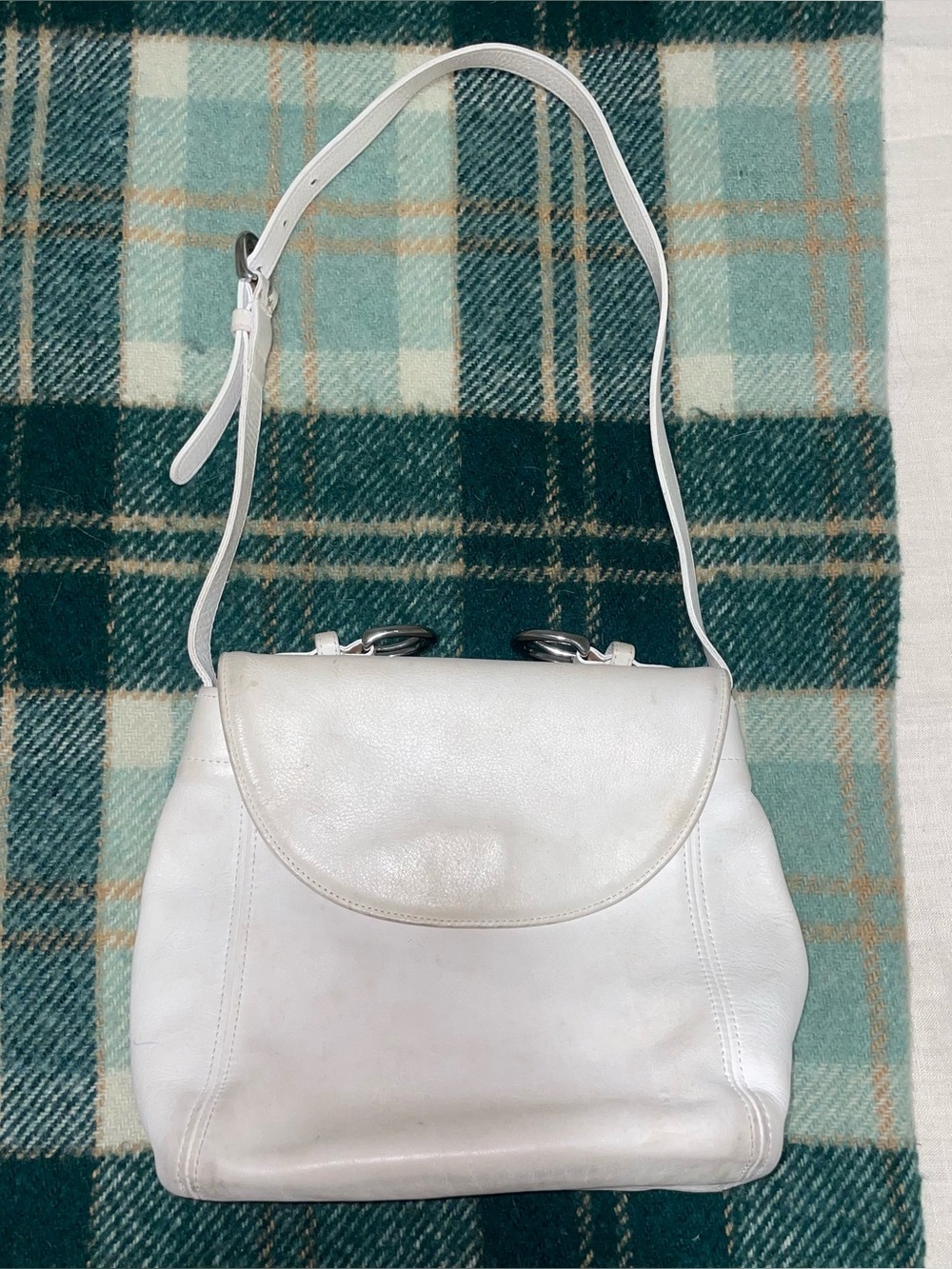 Vintage Coach White Leather Crossbody Flap Bag USA Made Purse Boho Old Time